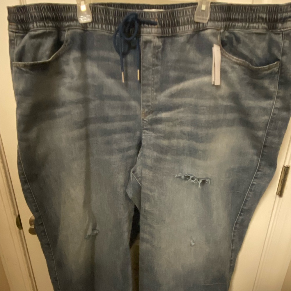 Lane Bryant NWT Cozy Wide Leg Mid Rise Jeans